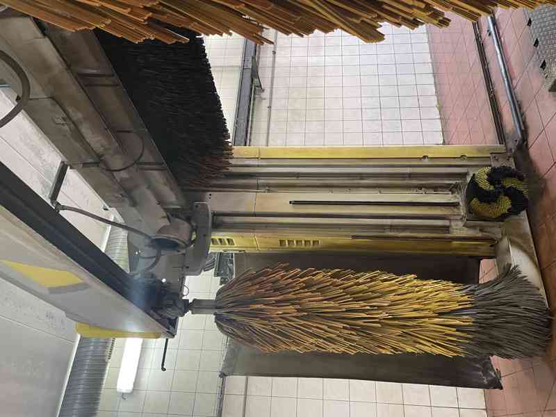 AUTOMYČKA-KARCHER, Portálová mycí linka, spodní mytí - foto 2