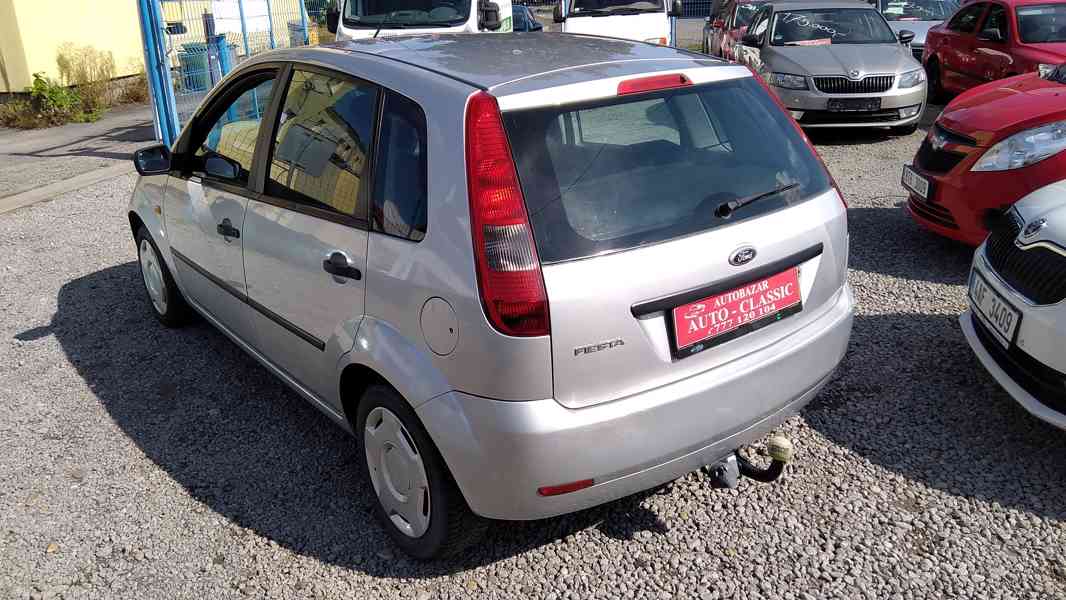 FORD Fiesta 1,4i Comfort - foto 8