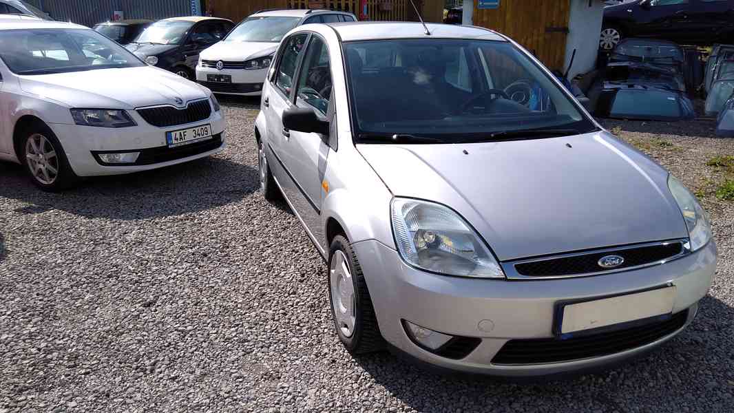 FORD Fiesta 1,4i Comfort - foto 3