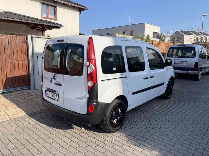 Renault Kangoo: rampa pro vozíčkáře - foto 5