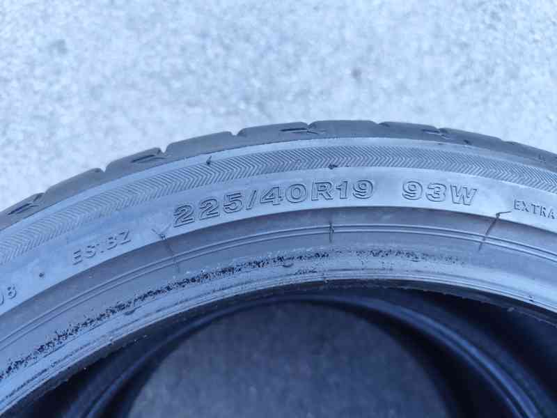 letní pneu 225/40 R19 Bridgestone  - foto 2
