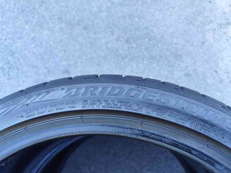 letní pneu 225/40 R19 Bridgestone  - foto 3