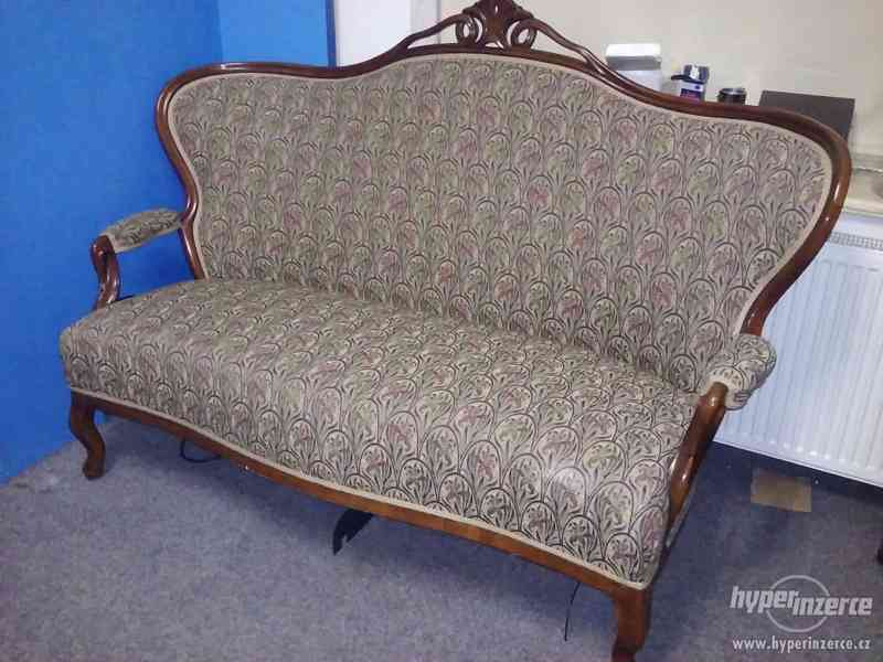 Starozitna pohovka - foto 2