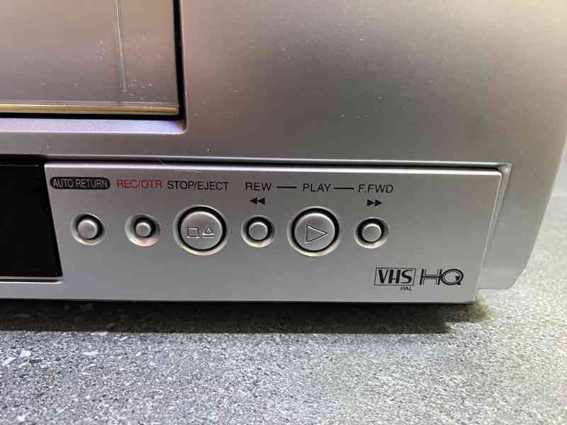 Zánovní videorekordér FUNAI 29D-851 v TOP stavu - foto 4
