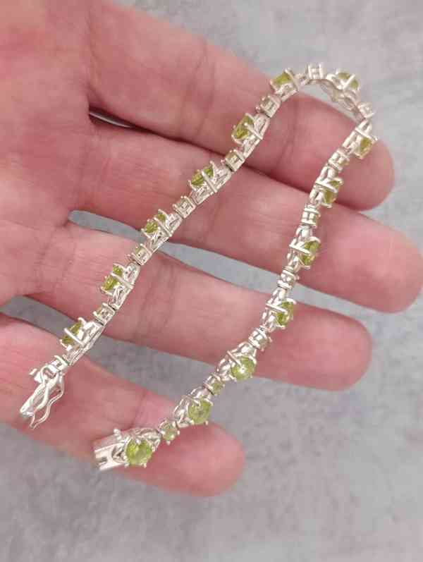 Krásný jemný dámský stříbrný náramek + krabička - foto 9