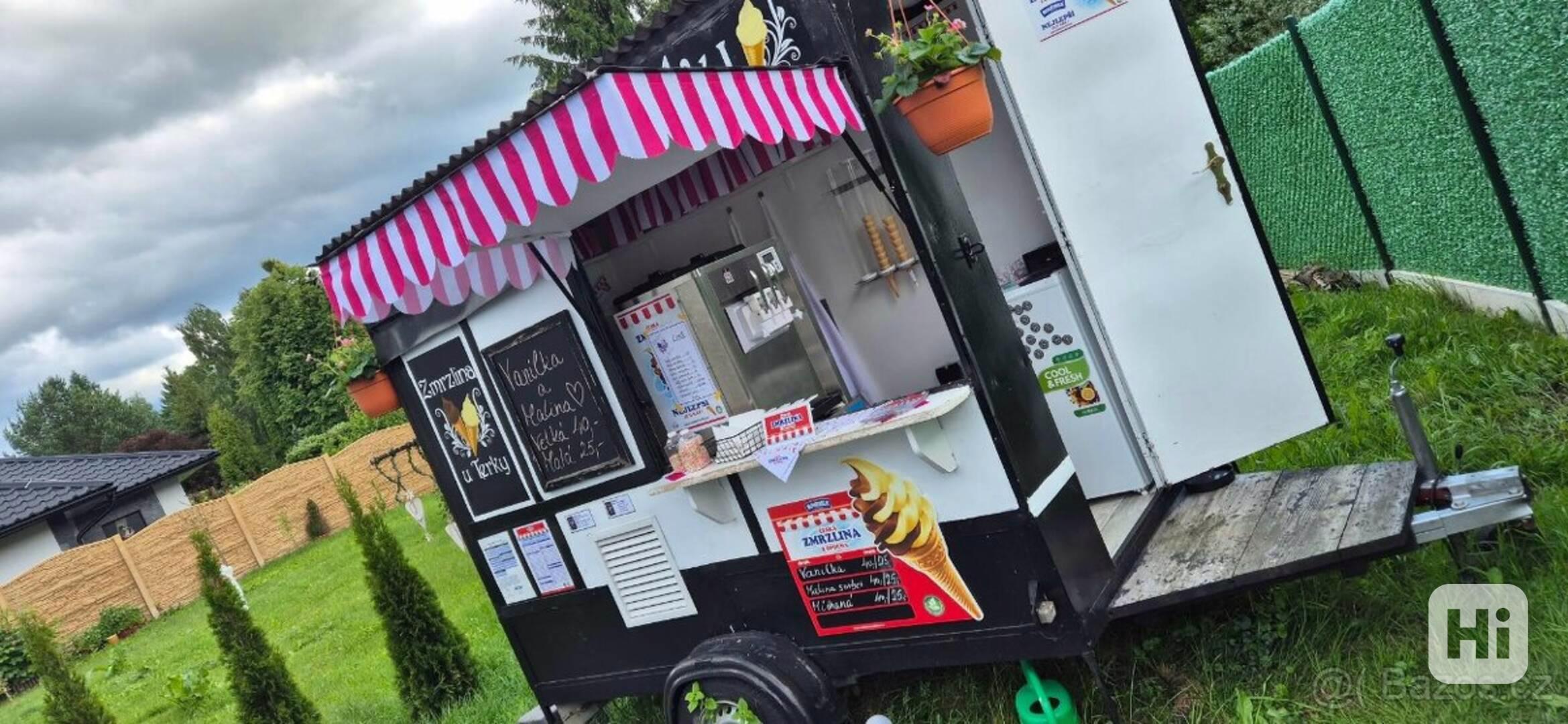 Zmrzlinový stánek + stroj  - foto 1
