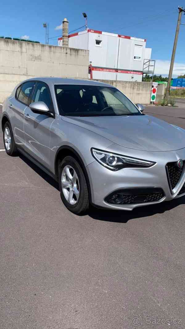 Stelvio 2.2JTDM 154KW nafta  - foto 18