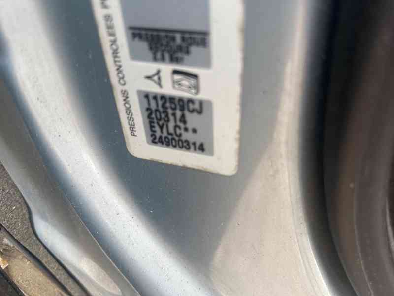 Peugeot 407 1,8 16V 92KW 6FY sedan prodám díly - foto 6