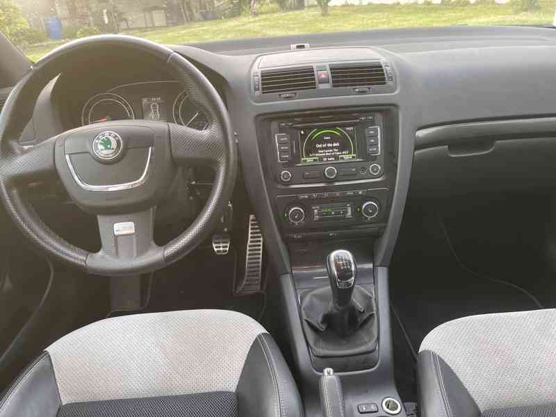 Škoda Octavia 2 TDi 2.0 RS - foto 6