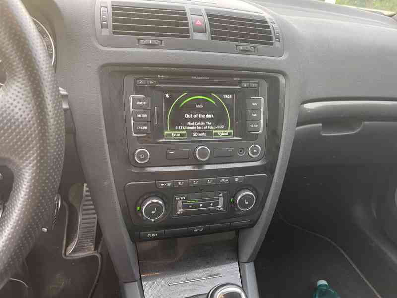Škoda Octavia 2 TDi 2.0 RS - foto 8