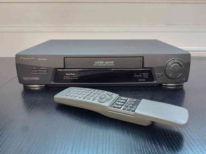 VHS kazety + 2x videorekorder zdarma + další - foto 4