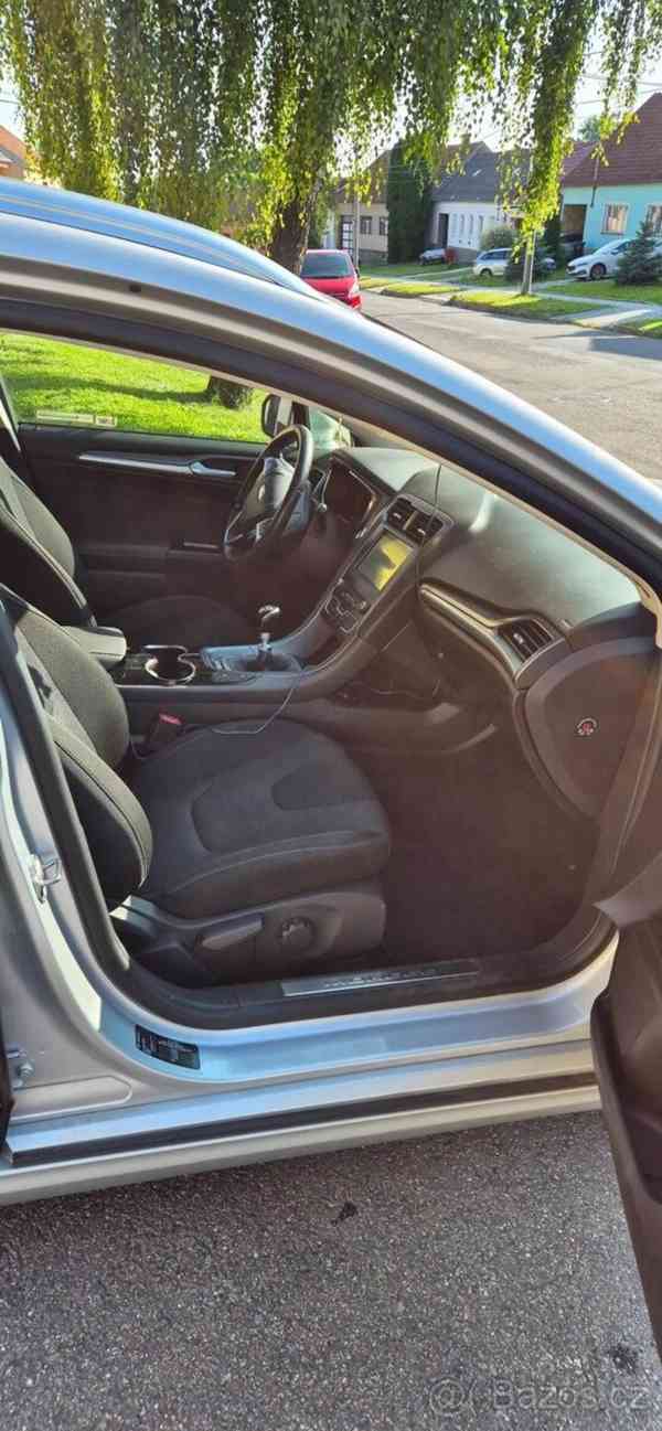 Ford Mondeo 2,0   MK5 TDCi Titanium, 110 kW - foto 12