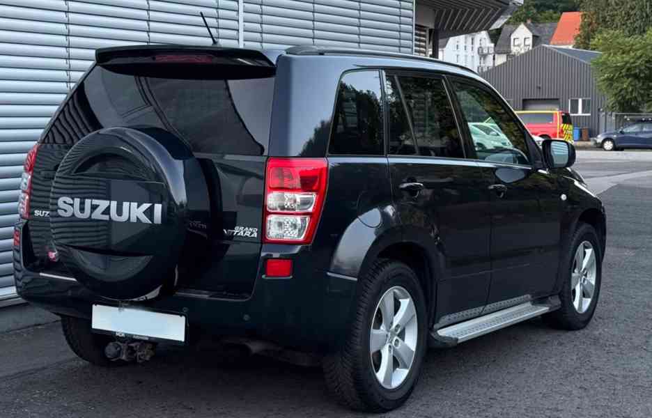 Suzuki Grand Vitara 2.0i Club benzín 103kw - foto 5