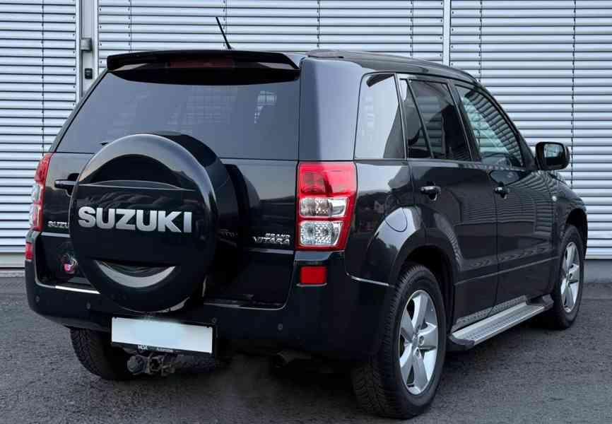 Suzuki Grand Vitara 2.0i Club benzín 103kw - foto 7