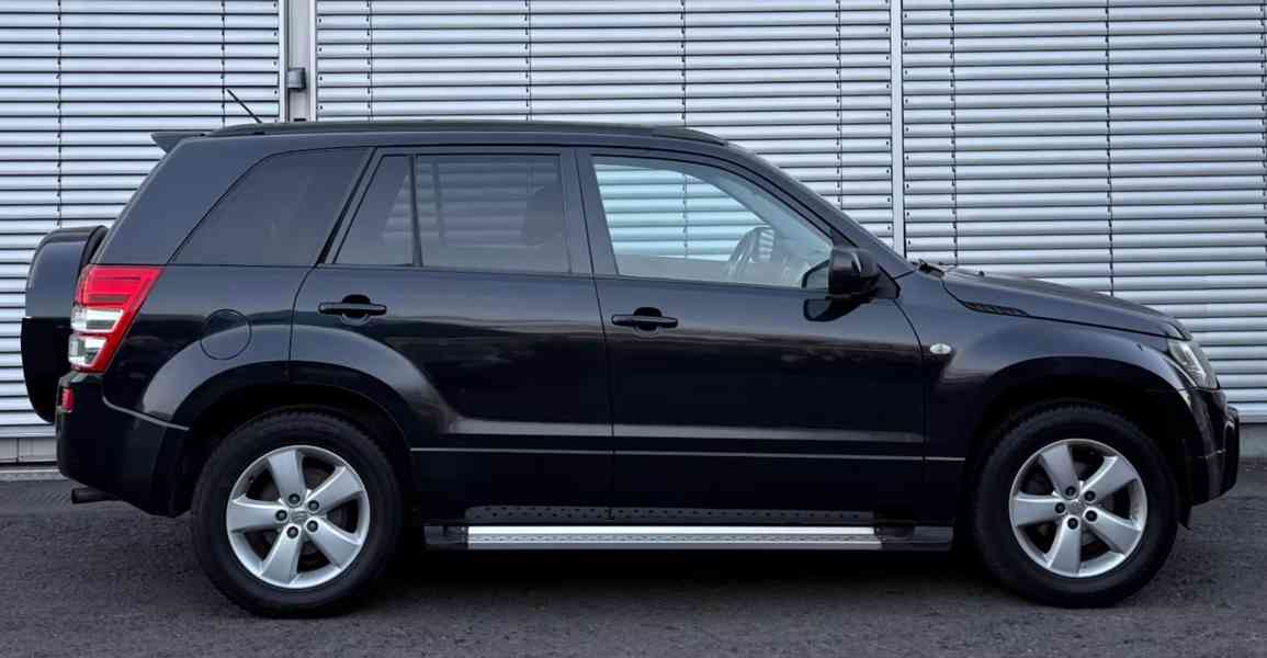Suzuki Grand Vitara 2.0i Club benzín 103kw - foto 9