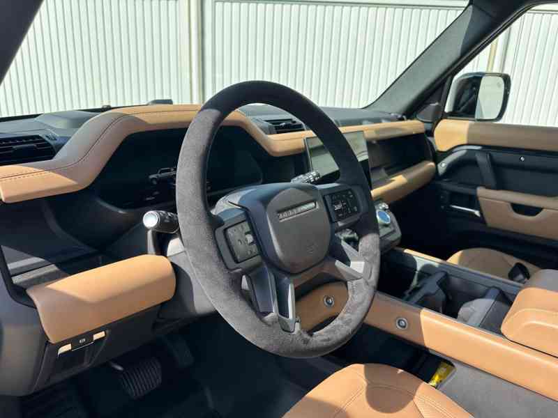 Land Rover Defender 110 V8 P425 X-Dynamic HSE - foto 8