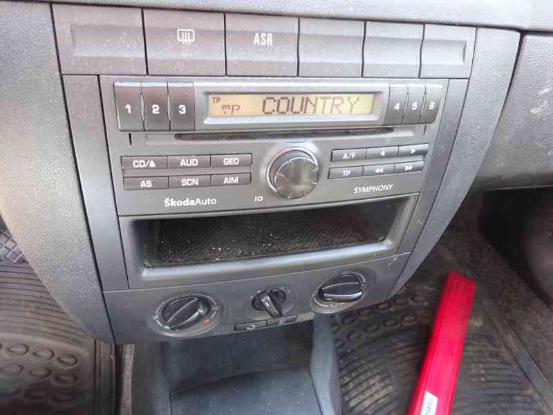 Škoda Fabia 1.4i Combi r.v.2006 (55 KW) STK 8/2025 - foto 6