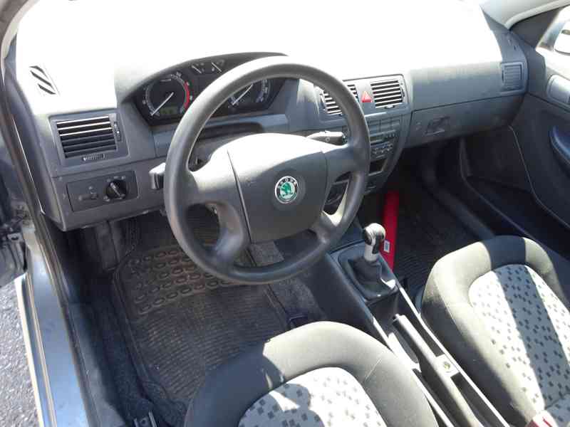 Škoda Fabia 1.4i Combi r.v.2006 (55 KW) STK 8/2025 - foto 13