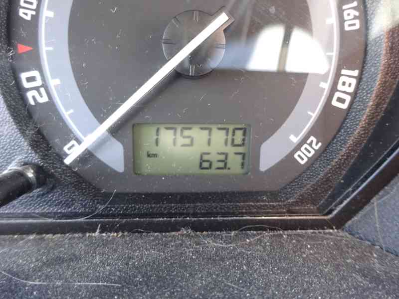 Škoda Fabia 1.4i Combi r.v.2006 (55 KW) STK 8/2025 - foto 5