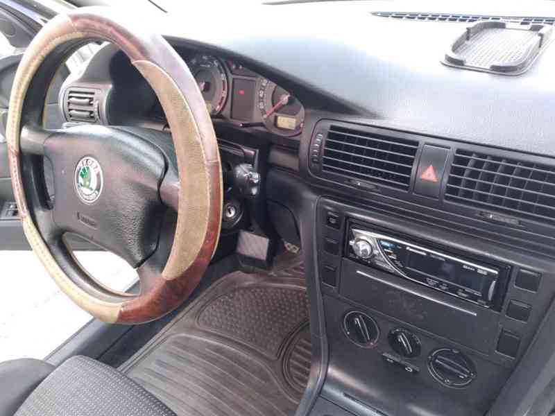 ŠKODA SUPERB 2.0 i 85kW - foto 16