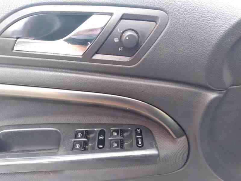 ŠKODA SUPERB 2.0 i 85kW - foto 18