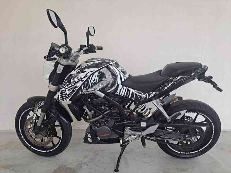 KTM 125 Duke ABS - foto 4