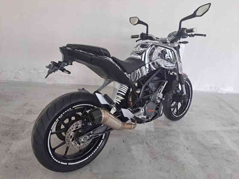 KTM 125 Duke ABS - foto 3