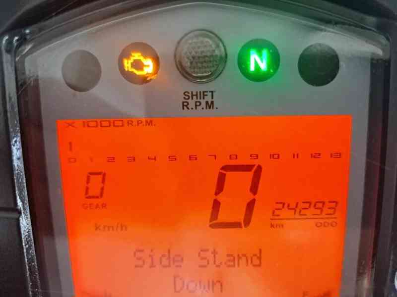 KTM 125 Duke ABS - foto 17