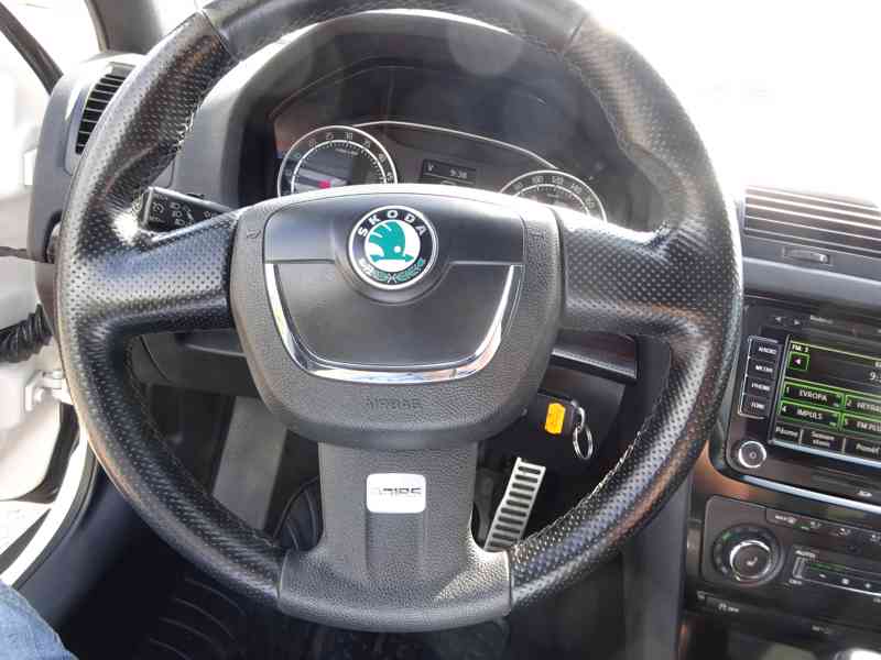 Škoda Octavia 2.0 TDI Combi RS r.v.2012 (125 kw) serviska - foto 11