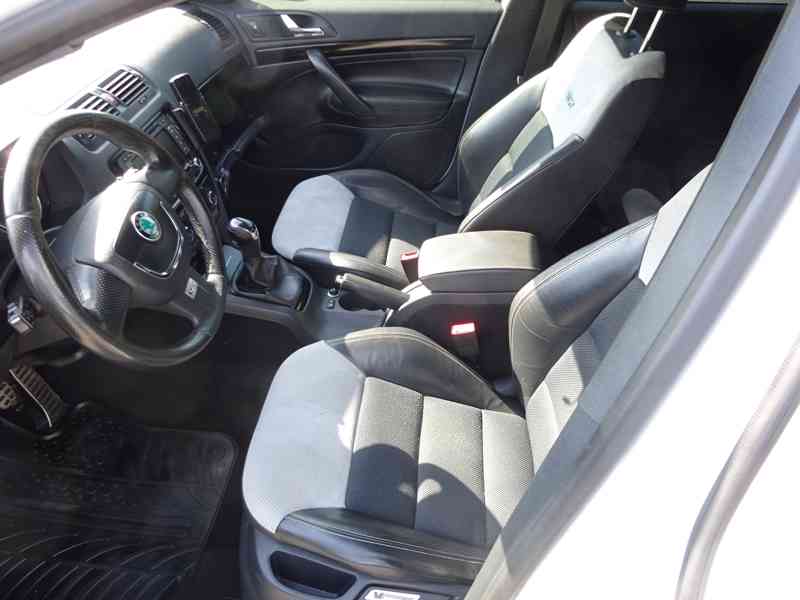 Škoda Octavia 2.0 TDI Combi RS r.v.2012 (125 kw) serviska - foto 12