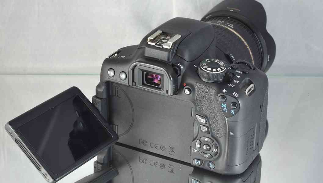 Canon EOS 750D + Objektiv Tamron  *16 000 Exp. - foto 9