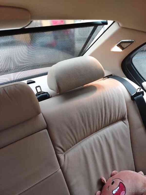 BMW Řada 3 2,5   325 i - foto 8