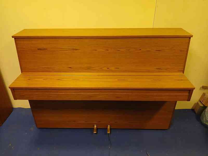 Kvalitní málo hrané pianino zn. HELLAS záruka+doprava - foto 2