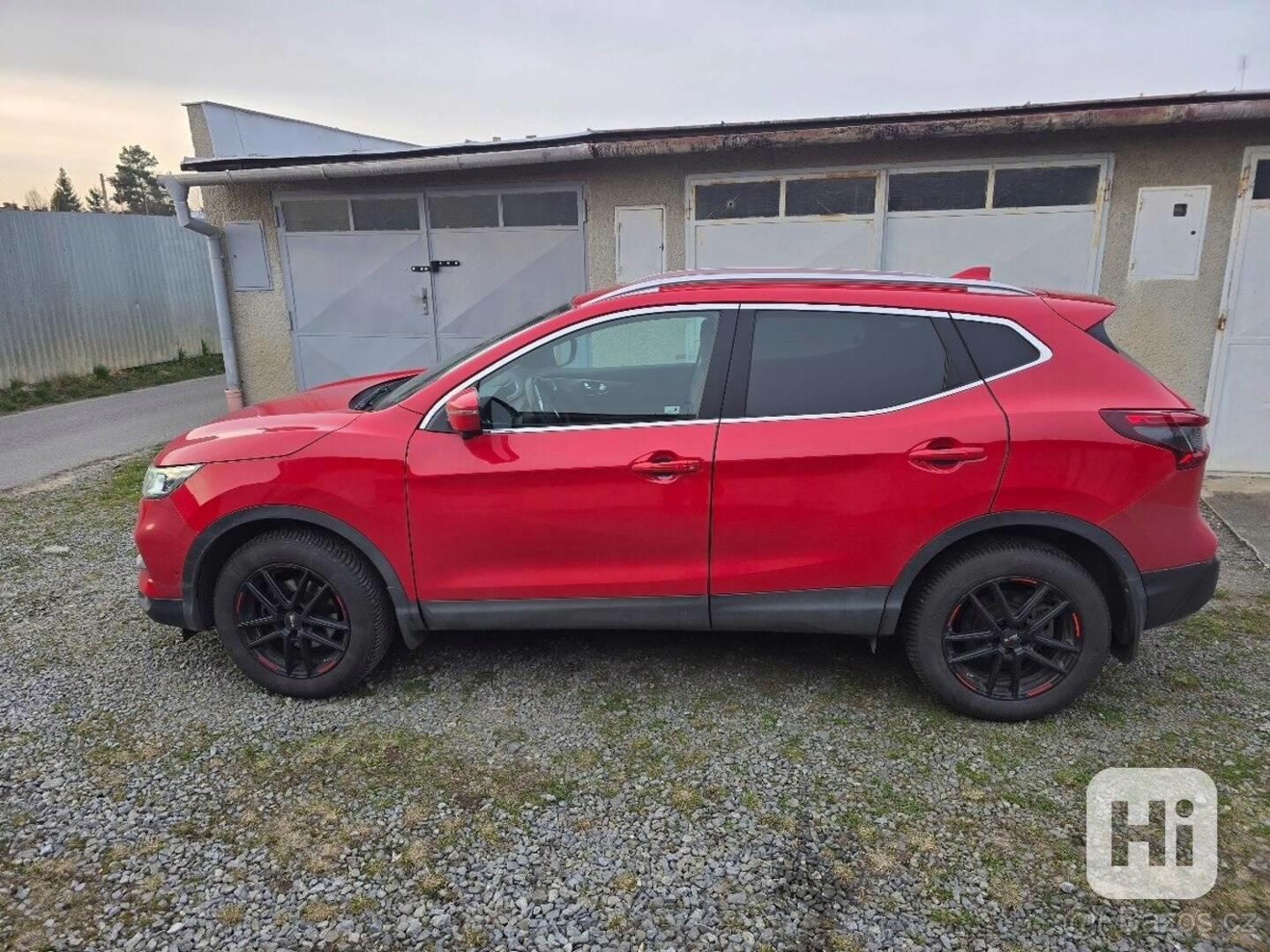 Nissan Qashqai 1,6   2018, DiG-T 160 120 kW - foto 1