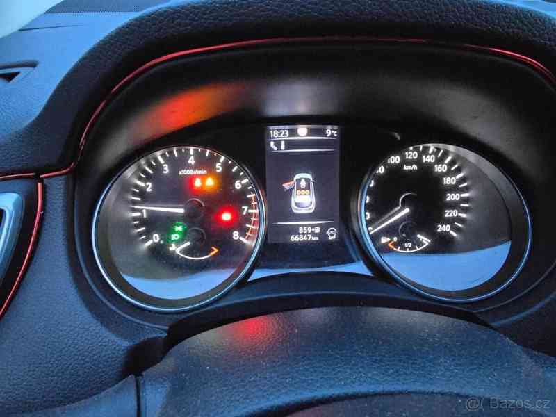 Nissan Qashqai 1,6   2018, DiG-T 160 120 kW - foto 3