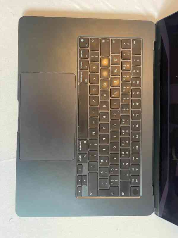 MacBook Air 15" M3 2024 A3114 – 8GB / 512GB, Midnight, iC... - foto 5