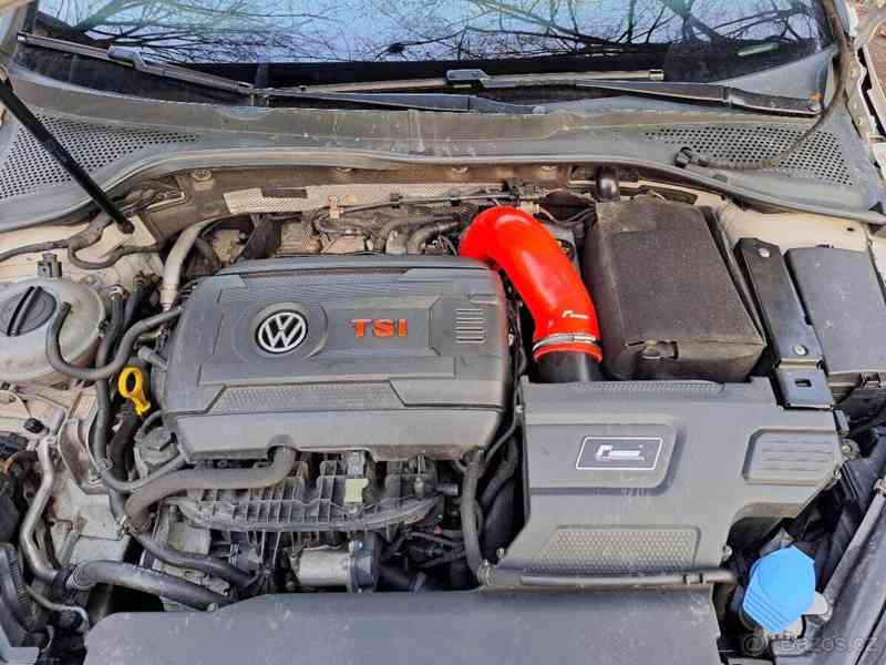 Volkswagen Golf 2,0 VII GTI TSI 162 kw - foto 4