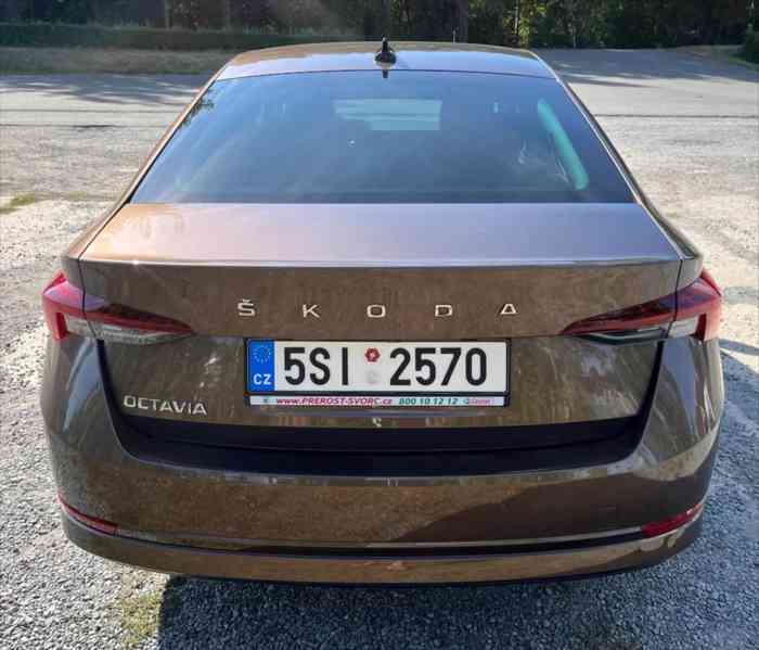 Škoda Octavia 2,0 TDI 110kW DSG Style  TDI,STYLE - foto 11