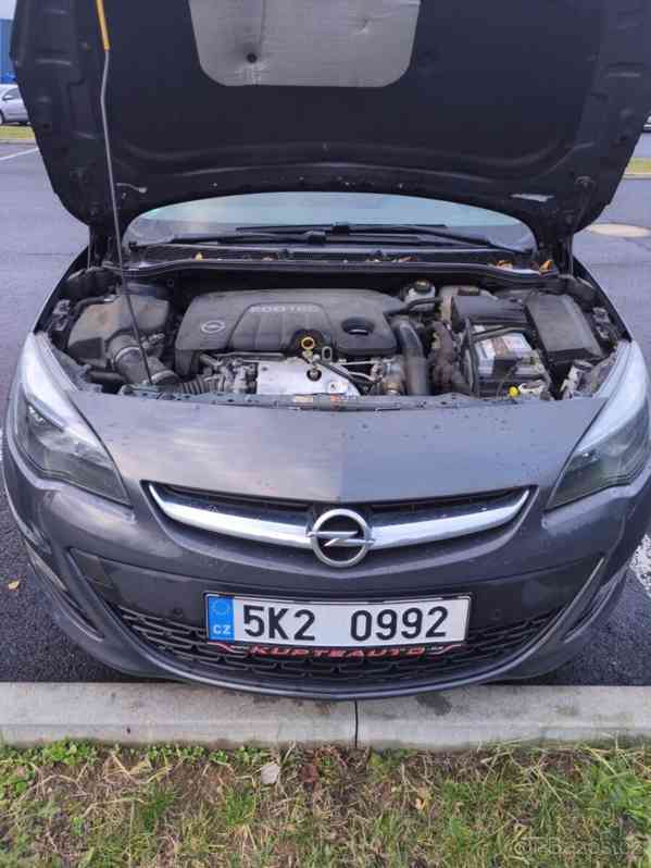 Opel Astra 1,6   100kw cdti - foto 5
