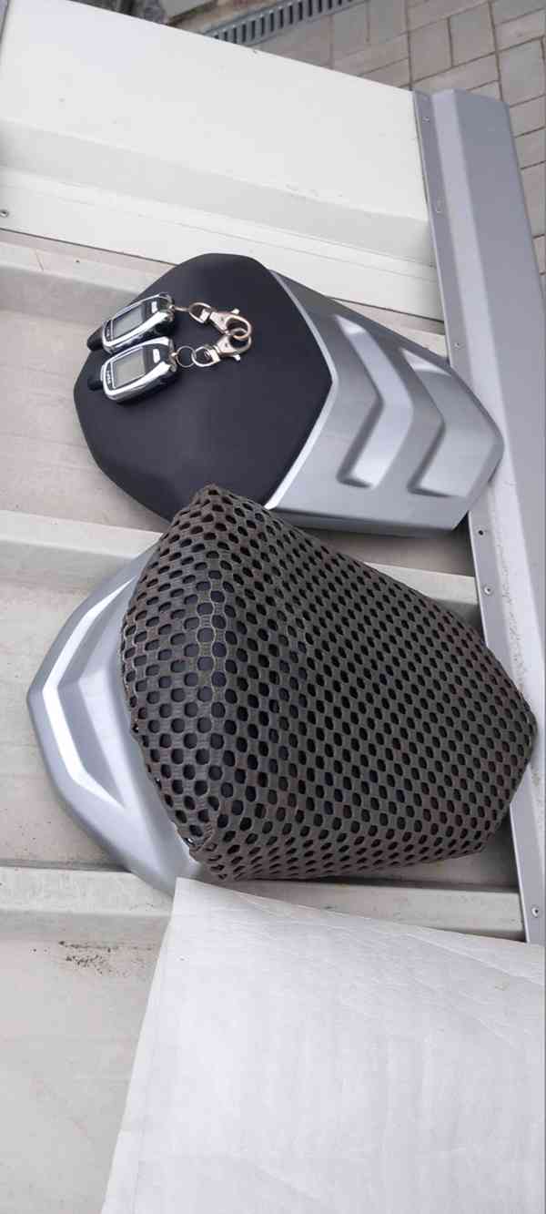 Prodám Suzuki GSX 1300 B-King, čerstvá STK - foto 15