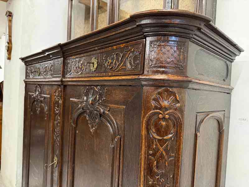 Starožitný zámecký příborník  - foto 8