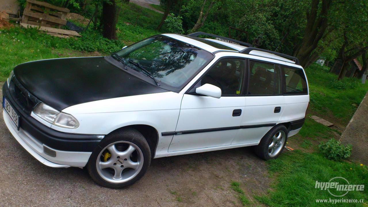Opel astra 1.6 combi rok 1997 - foto 1