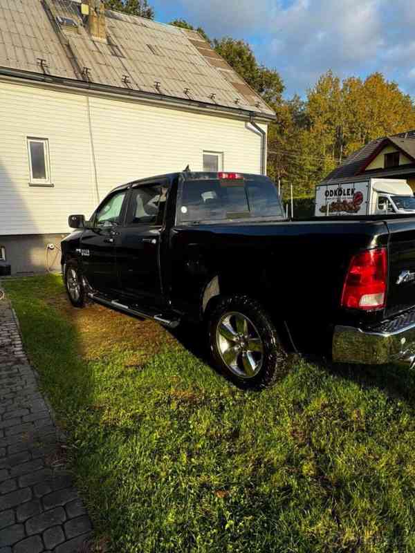 Dodge RAM 1500 V8 4x4 - foto 3