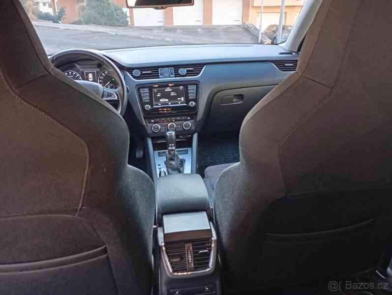 Škoda Octavia 2,0   TDI DSG - foto 7