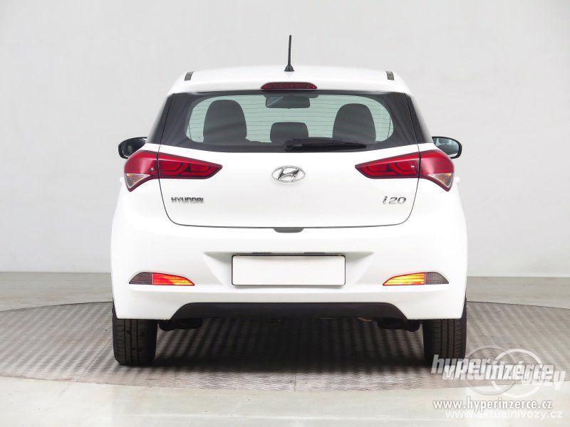Hyundai i20 1.2, benzín, RV 2015 - foto 4