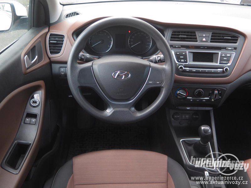 Hyundai i20 1.2, benzín, RV 2015 - foto 11
