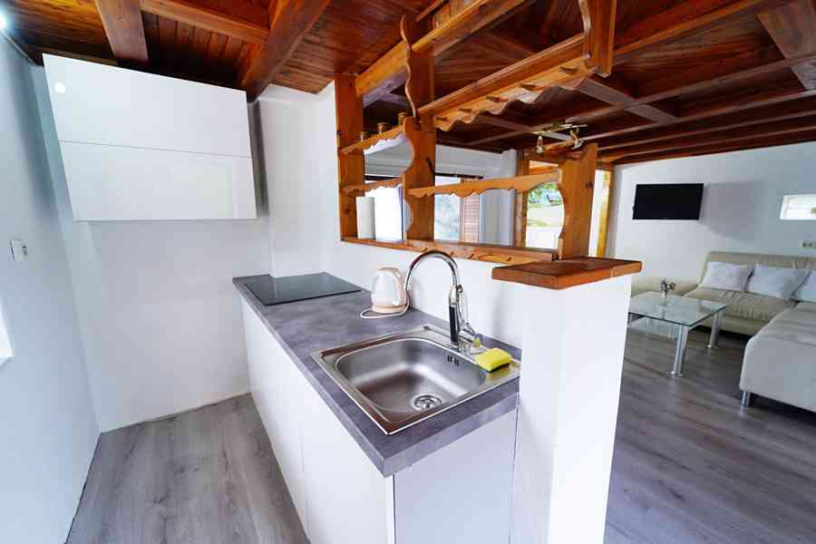 Prodej zděné chaty u přehrady Hracholusky – Butov  - foto 6