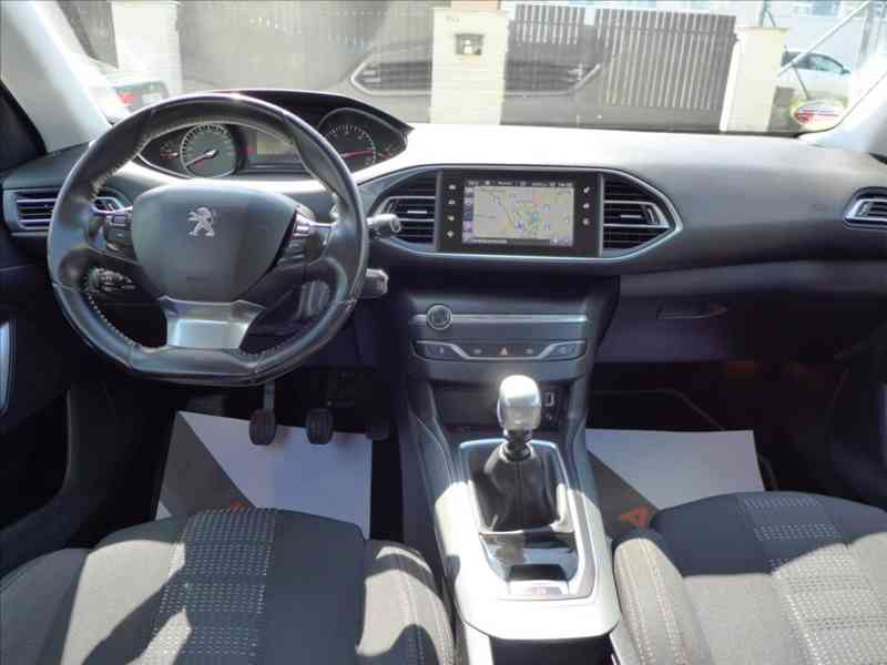 Peugeot 308 2,0 HDi FULL LED,TAŽNÉ,SERVIS - foto 7