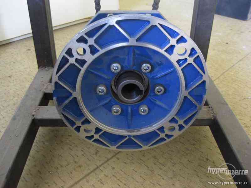 NOVA prevodovka k elektromotoru 1.1Kw celni TRC TR02 - foto 2