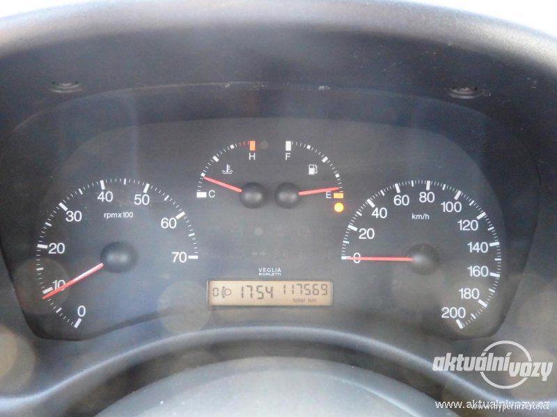 Fiat Punto 1.2, benzín, RV 2001, el. okna, STK, centrál, klima - foto 2